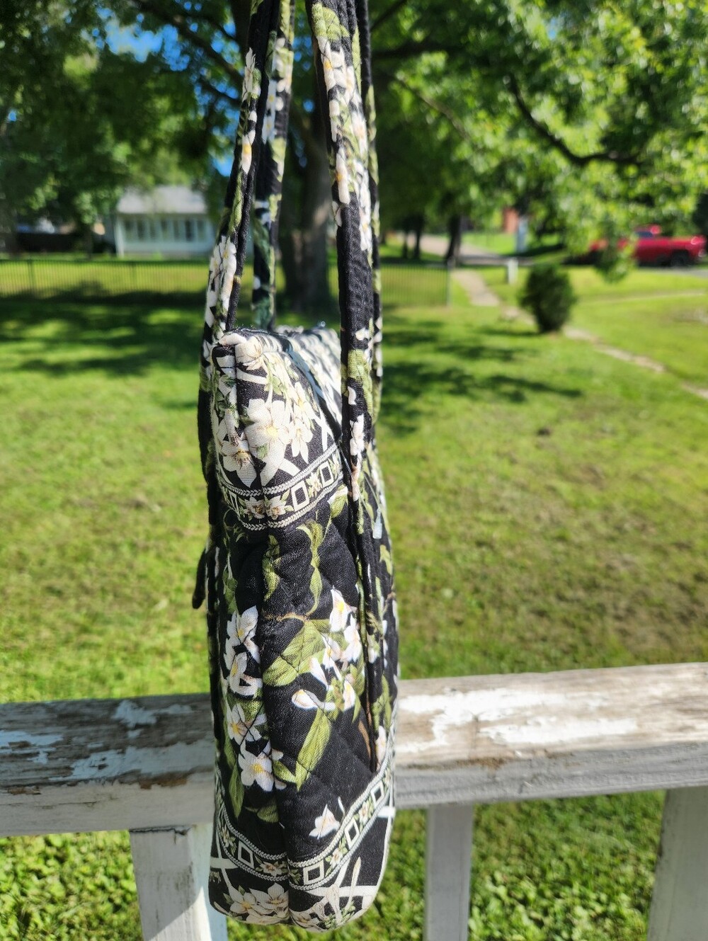 Vera Bradley Jasmine Zip Top Quilted Tote, Retired Pattern EUC - Picture 10 of 11